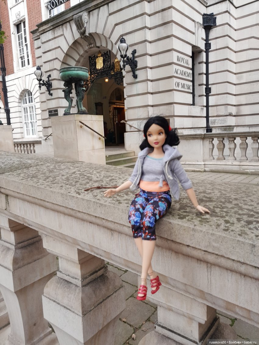 Итоги 2023 года — Коллекции игровых кукол (Playline): фото полок