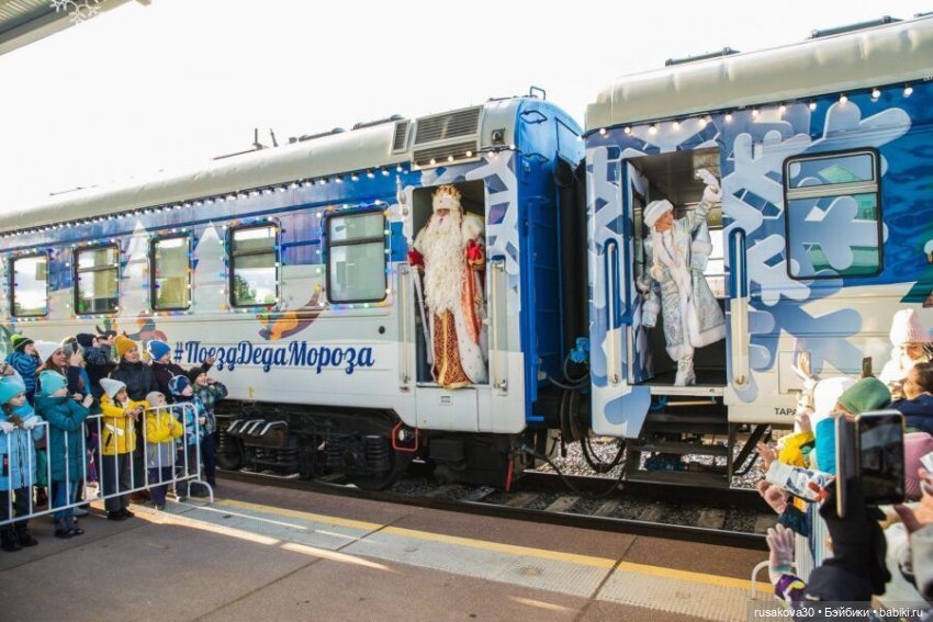 Поезд Деда Мороза — Новый год и Рождество: праздничные фото кукол