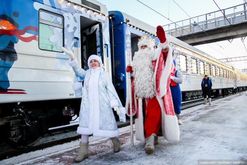 Поезд Деда Мороза — Новый год и Рождество: праздничные фото кукол