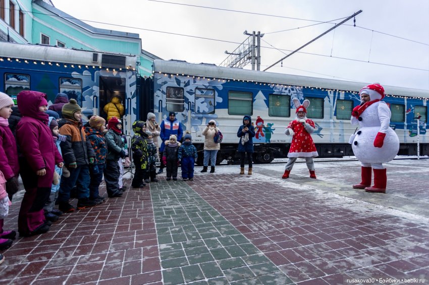 Поезд Деда Мороза — Новый год и Рождество: праздничные фото кукол
