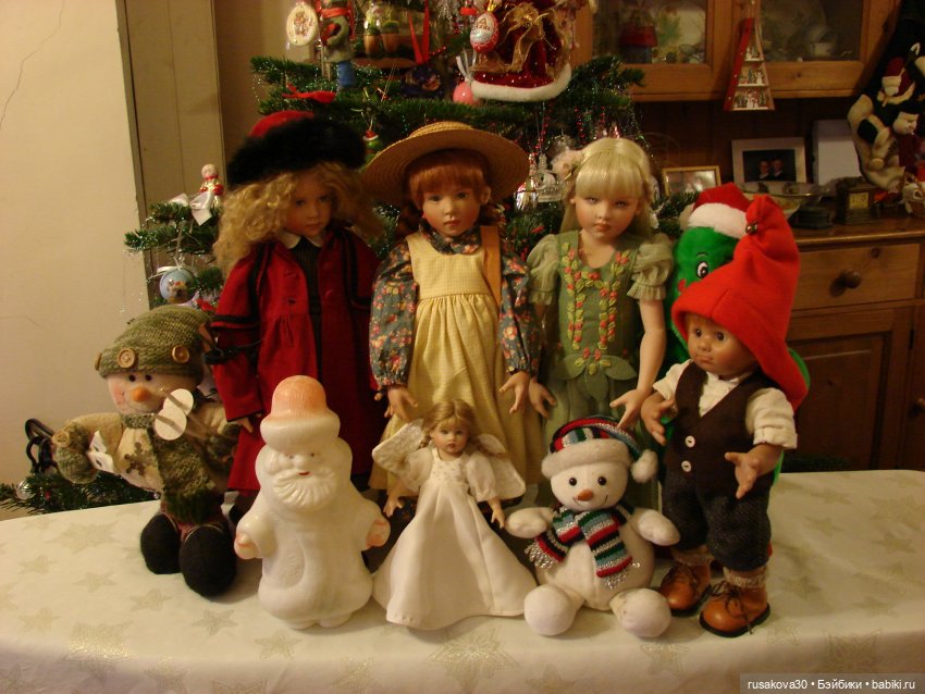 Пока не убрали елочку — Домашние коллекции кукол: фото собраний (фото 2)