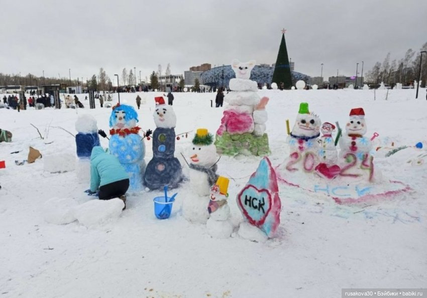 Новосибирск ,парк Арена, фестиваль снежных баб