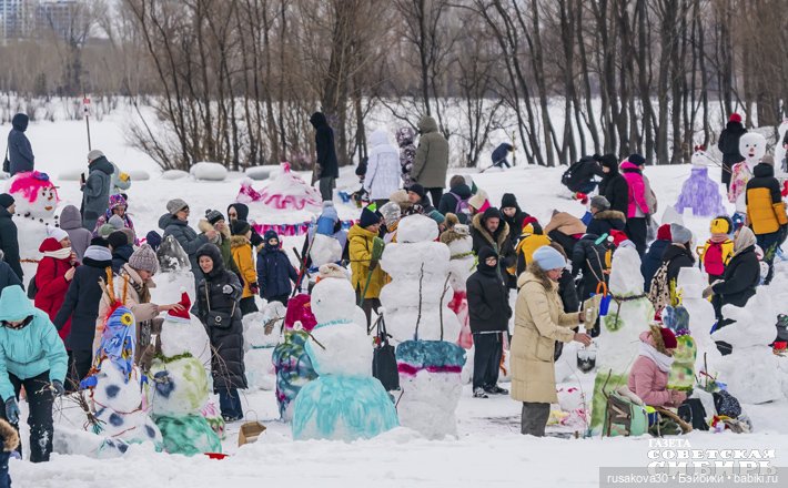 Новосибирск ,парк Арена, фестиваль снежных баб