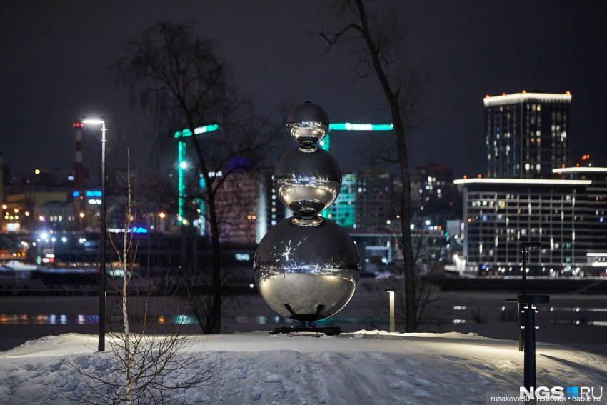 Новосибирск ,парк Арена, фестиваль снежных баб