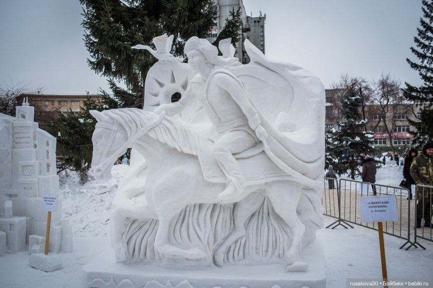 Новосибирск ,парк Арена, фестиваль снежных баб