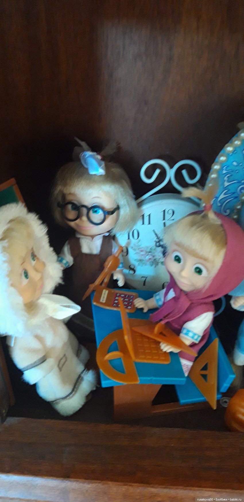 Машкин дом — Куклы Маша и Медведь (Simba): Маша в кармашке