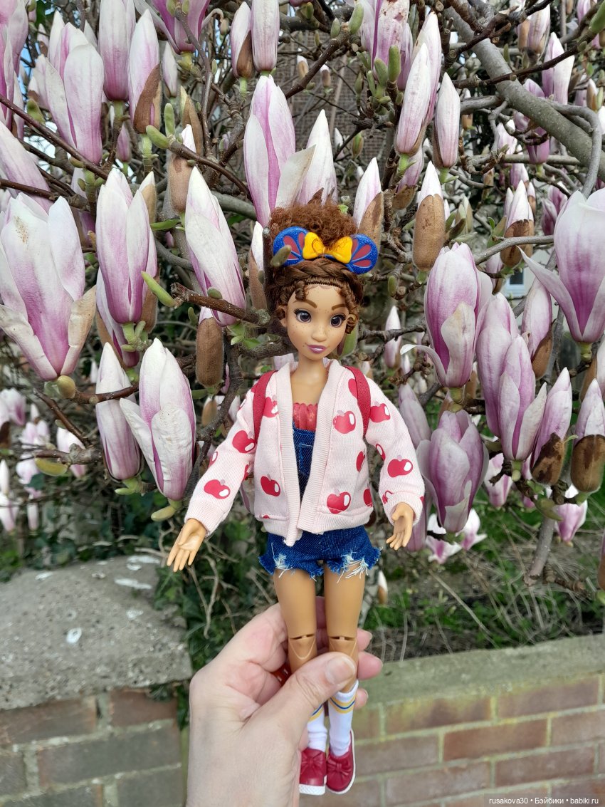 Первая прогулка Снежки — Куклы Disney Animators и Принцессы Диснея: Disney Store