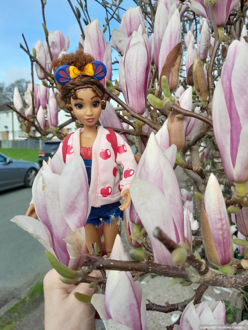 Первая прогулка Снежки — Куклы Disney Animators и Принцессы Диснея: Disney Store