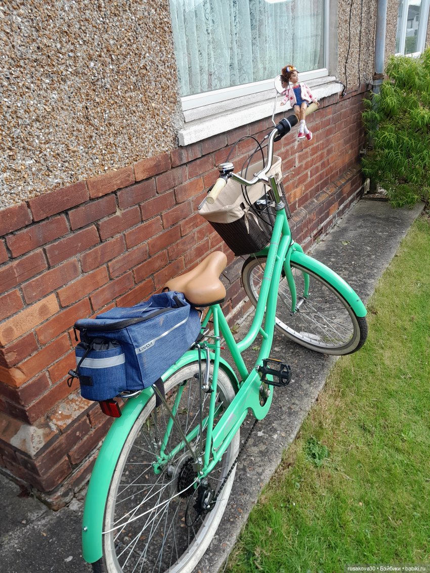 Первая прогулка Снежки — Куклы Disney Animators и Принцессы Диснея: Disney Store