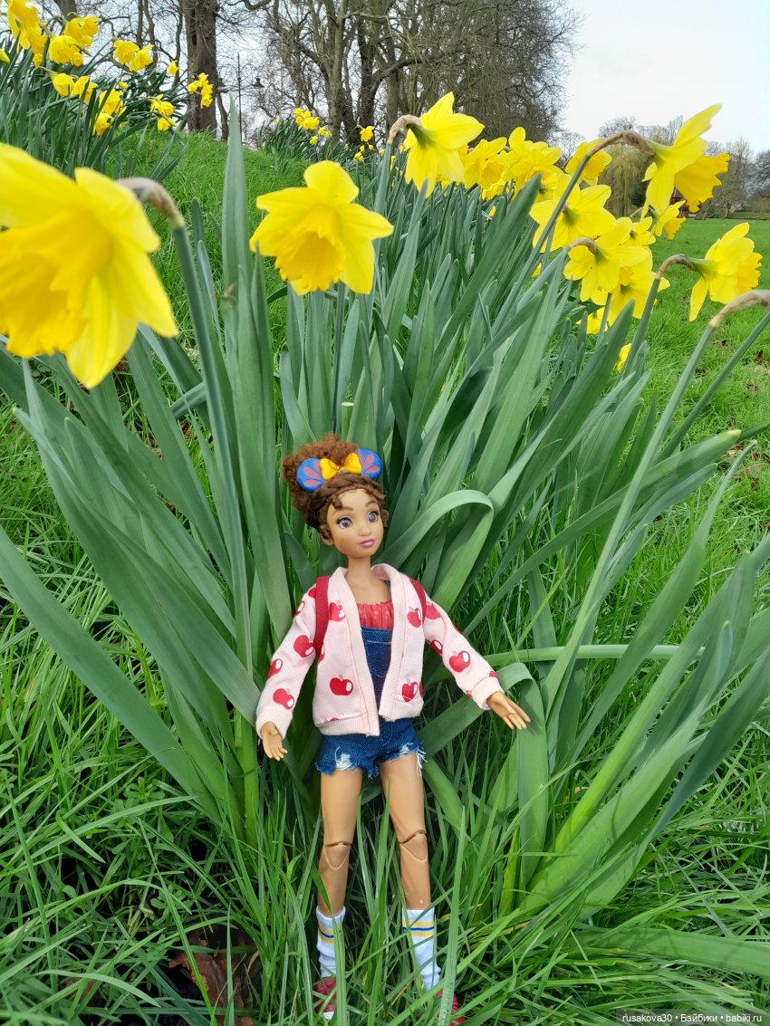 Первая прогулка Снежки — Куклы Disney Animators и Принцессы Диснея: Disney Store (фото 5)