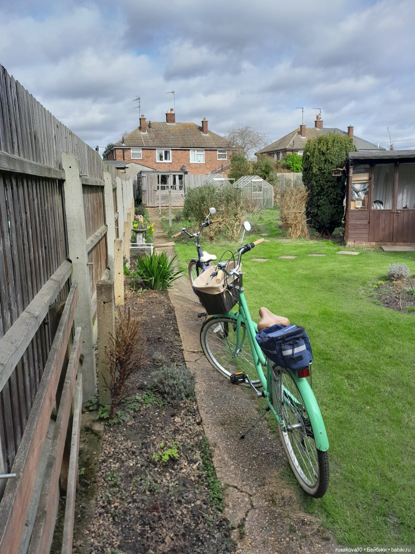 Первая прогулка Снежки — Куклы Disney Animators и Принцессы Диснея: Disney Store