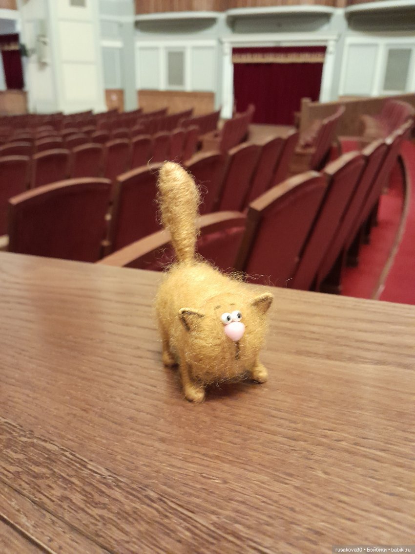 Как котик Рыжик знакомился с оперой