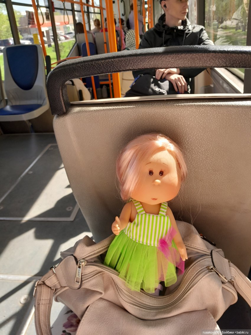 Мия знакомится с Новосибирском