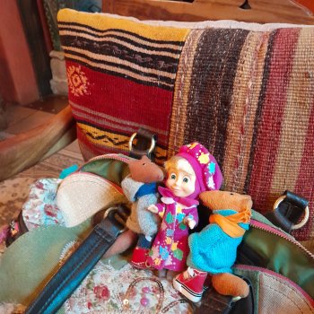 Людвик,Нильс и Машка в кафе "Кардамон"