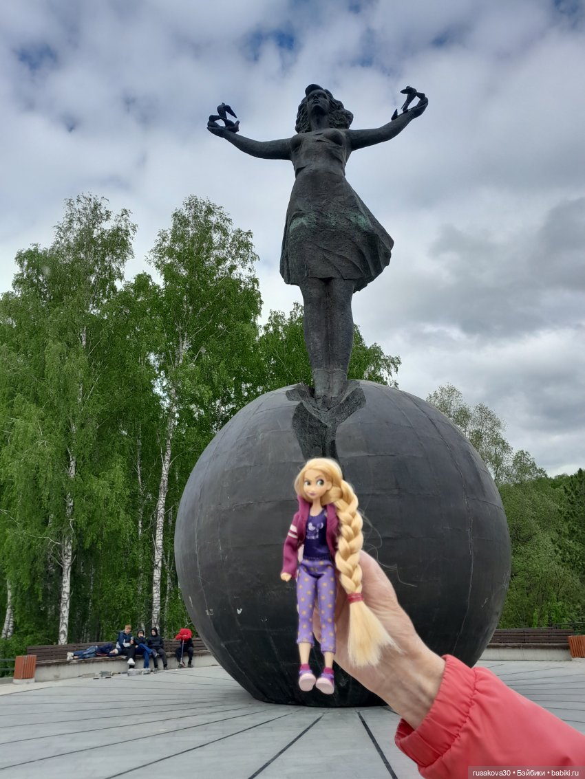 Принцесски гуляют — Куклы Disney Animators и Принцессы Диснея: Disney Store