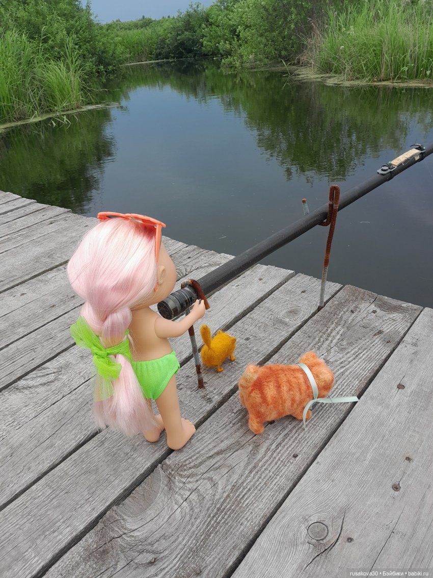 Как Мийка на даче отдыхала