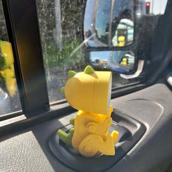 Маленький фонарик по имени Дино .