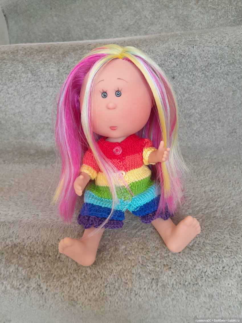 А вот и Радуга приехала — Куклы Nines d'Onil (Нинес): Миа (Mia)