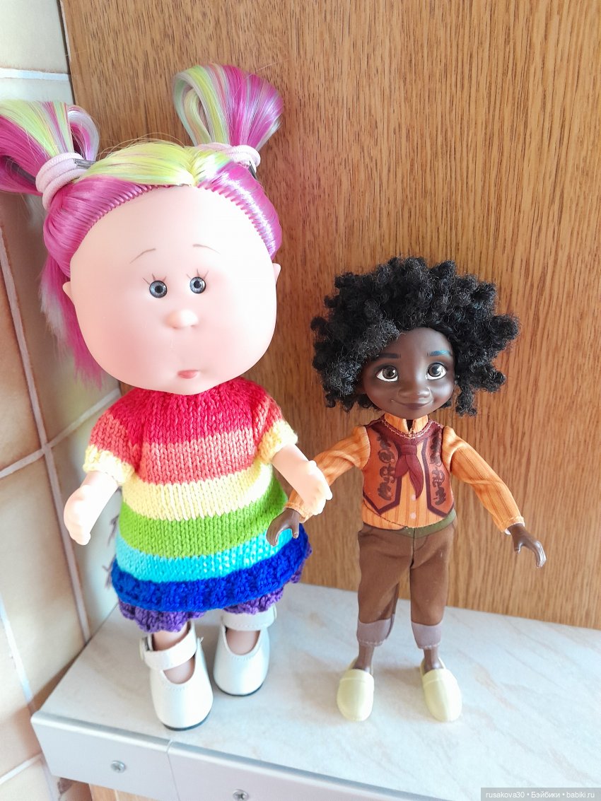 Будни Радужки — Куклы Nines d'Onil (Нинес): Миа (Mia)