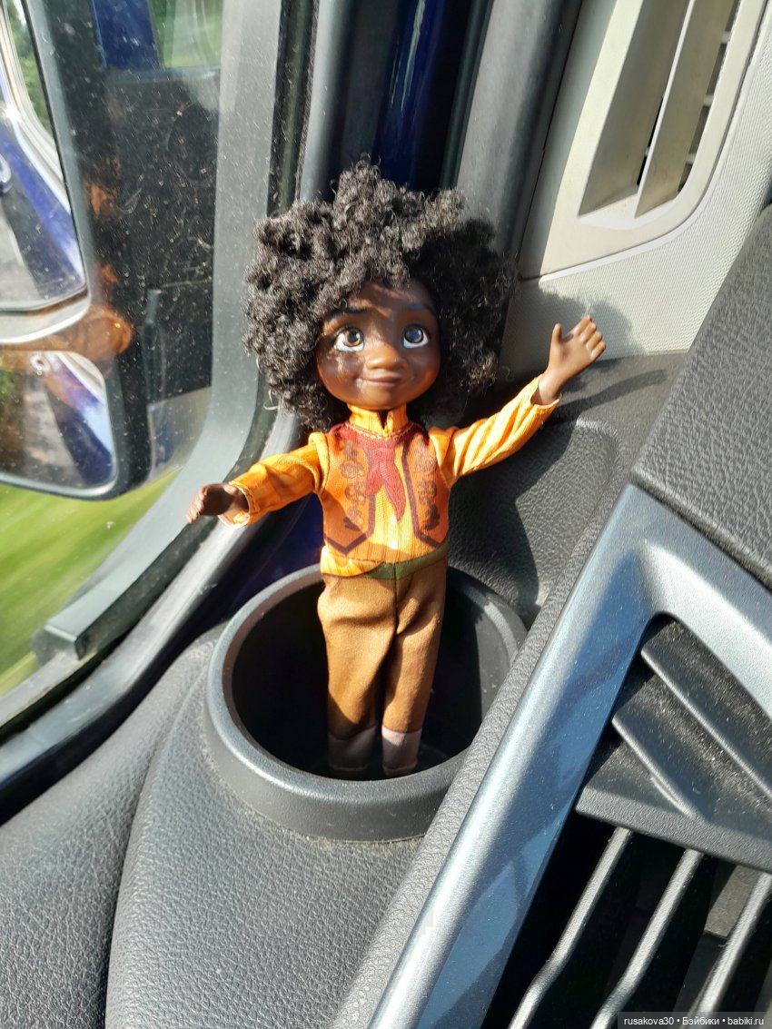 Будни Радужки — Куклы Nines d'Onil (Нинес): Миа (Mia) (фото 5)