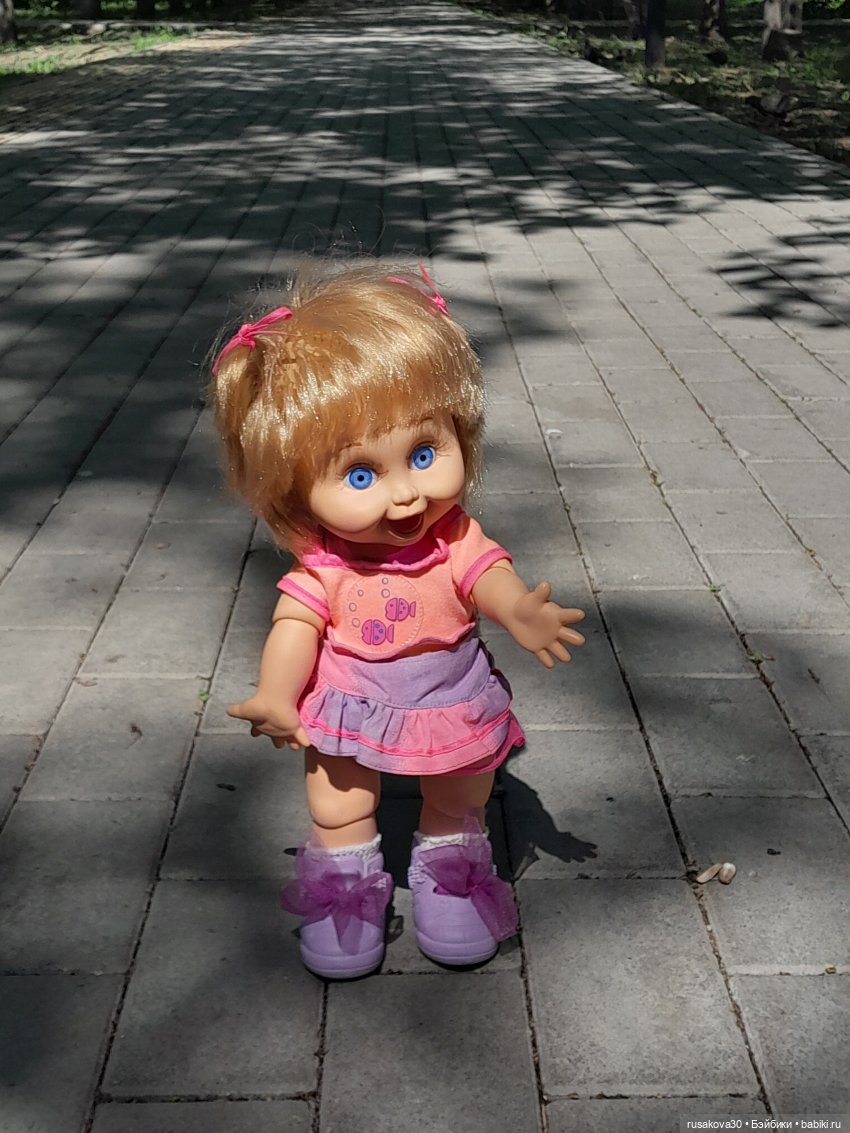 Как фейсинка Пенни узнала кто такой Юрий Гагарин (фото 2)