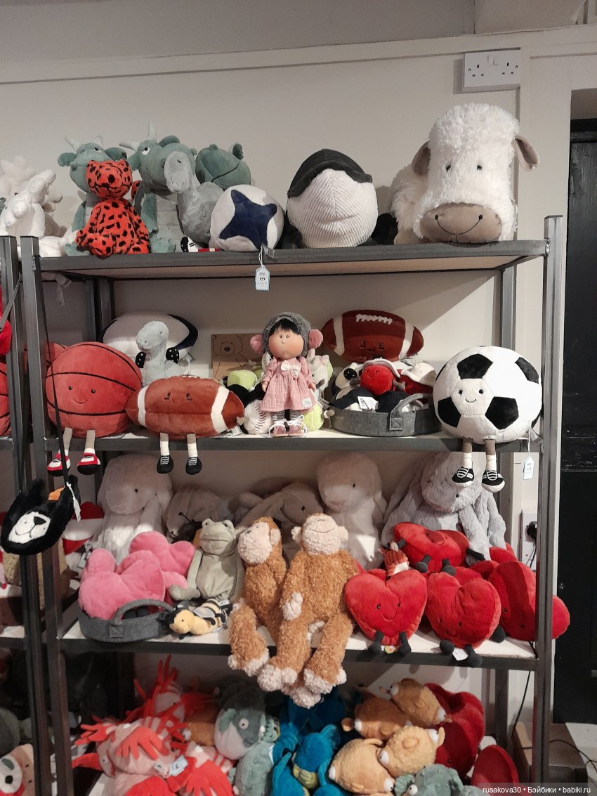 Мийка путешествует — Куклы Nines d'Onil (Нинес): Миа (Mia)