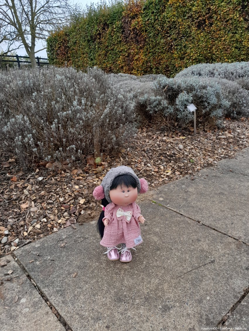 Мийка путешествует — Куклы Nines d'Onil (Нинес): Миа (Mia) (фото 3)