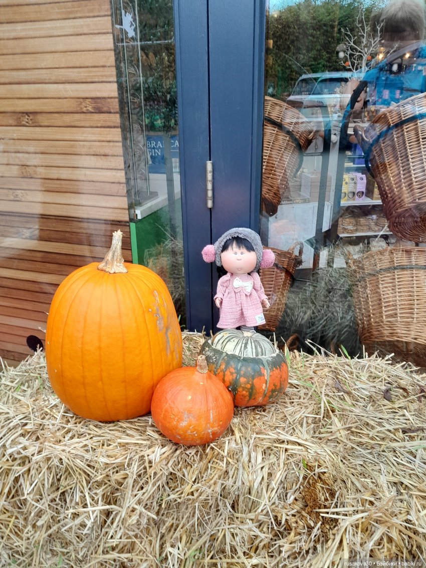 Мийка путешествует — Куклы Nines d'Onil (Нинес): Миа (Mia)