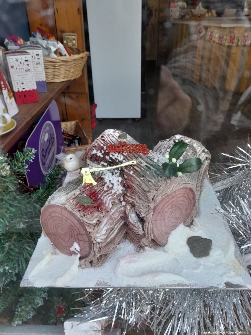 Какая рождественская витрина лучше (фото 5)