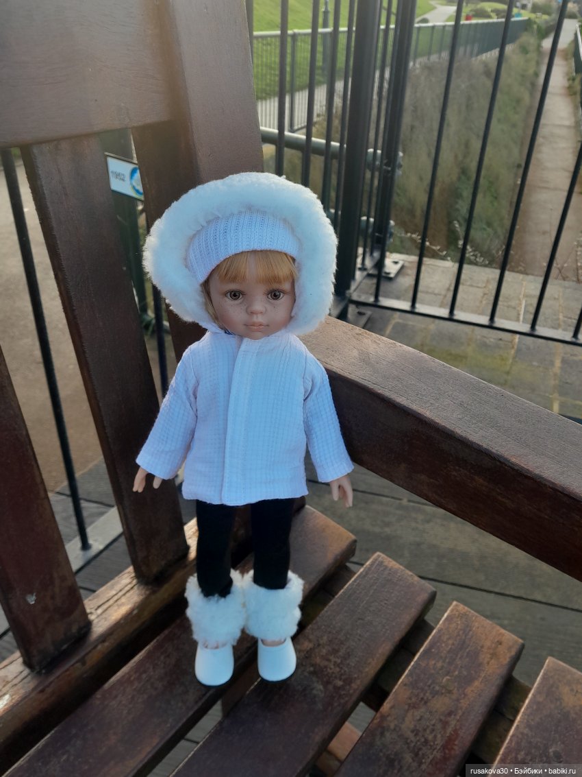 Первая прогулка Даши — Куклы Paola Reina (Паола Рейна): новинки (фото 4)