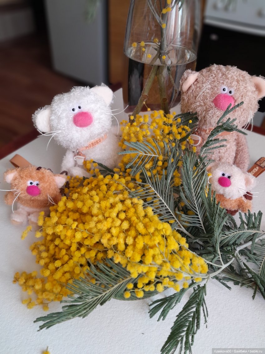 С весенним праздником 8 Марта (фото 2)