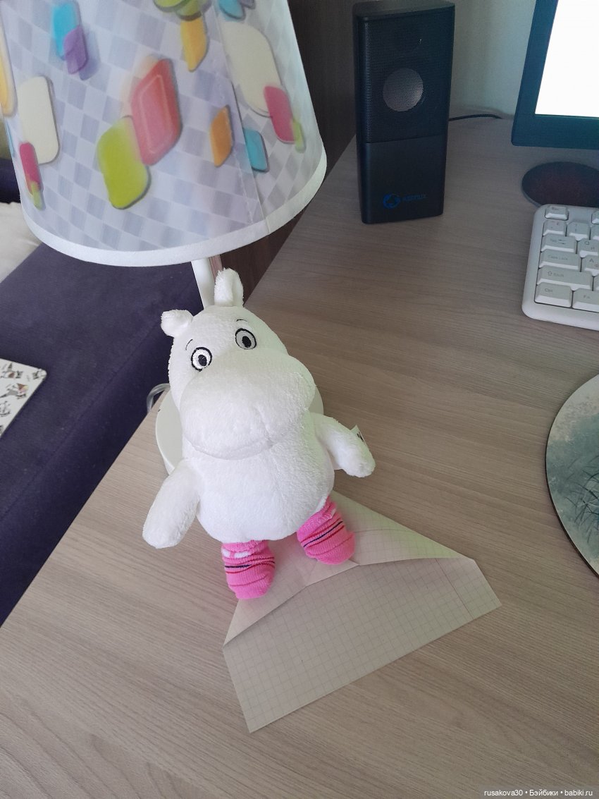 День бумажного самолетика