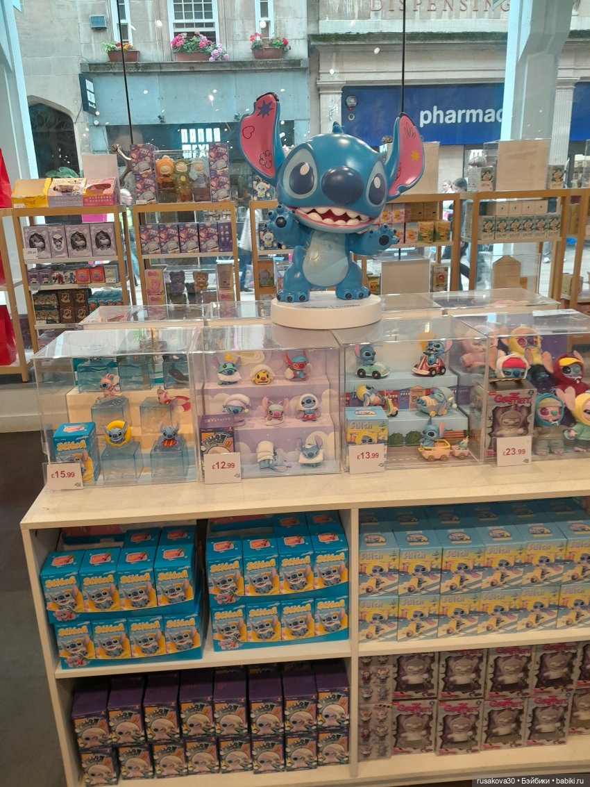 Магазинчк Pop Mart (Поп март) в Кембридже