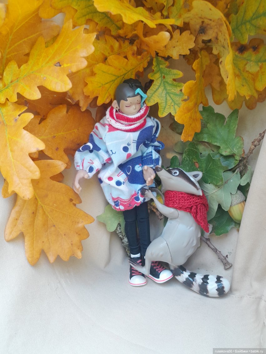 Руби и Енотик — Экшн