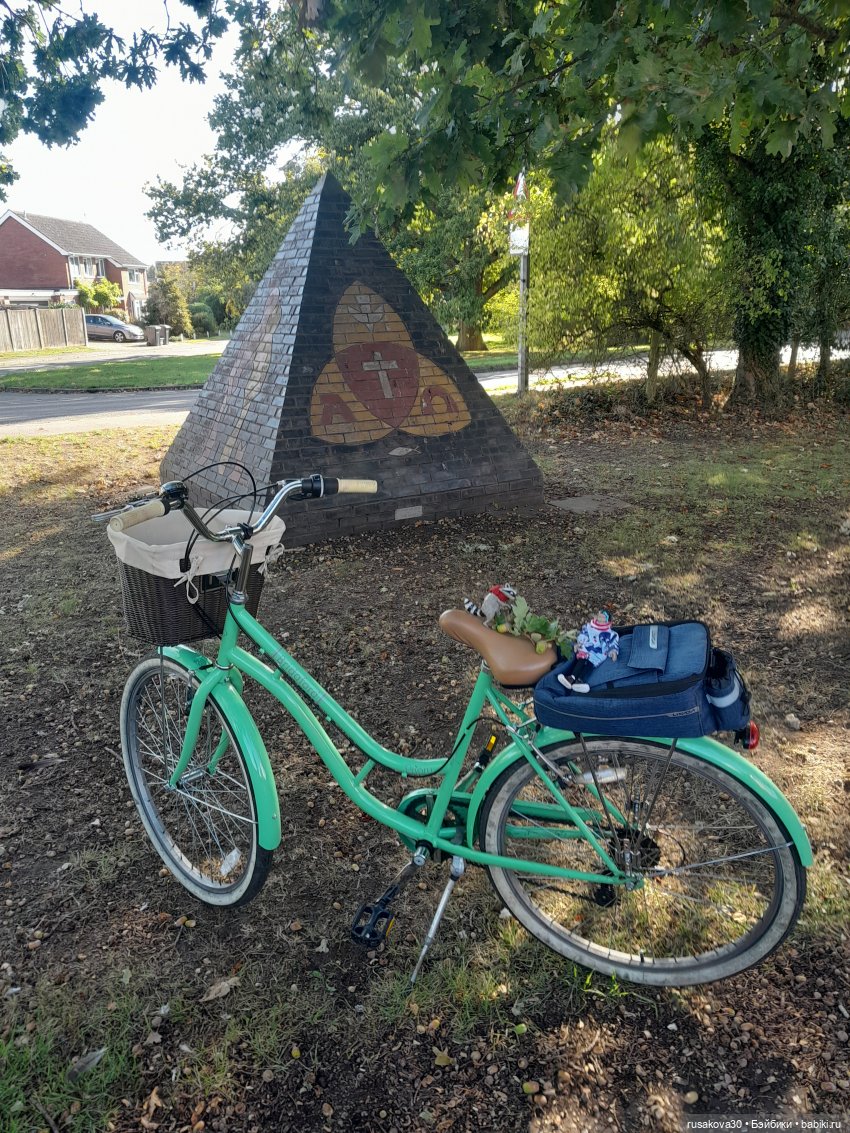 Руби и Енотик — Экшн