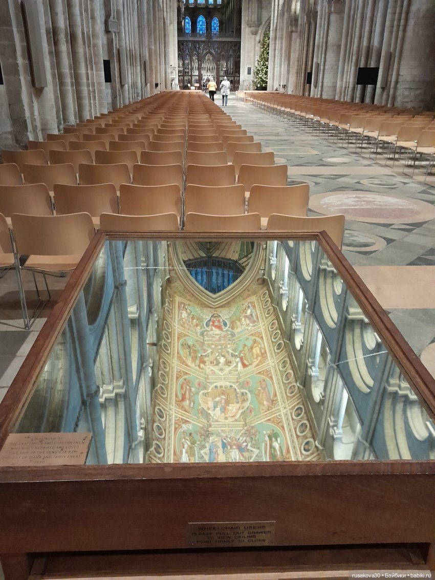 Рождественская елка и гномики