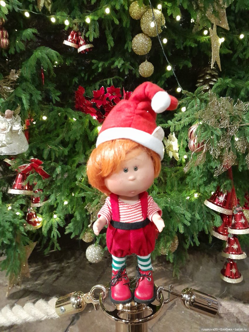 Рождественская елка и гномики