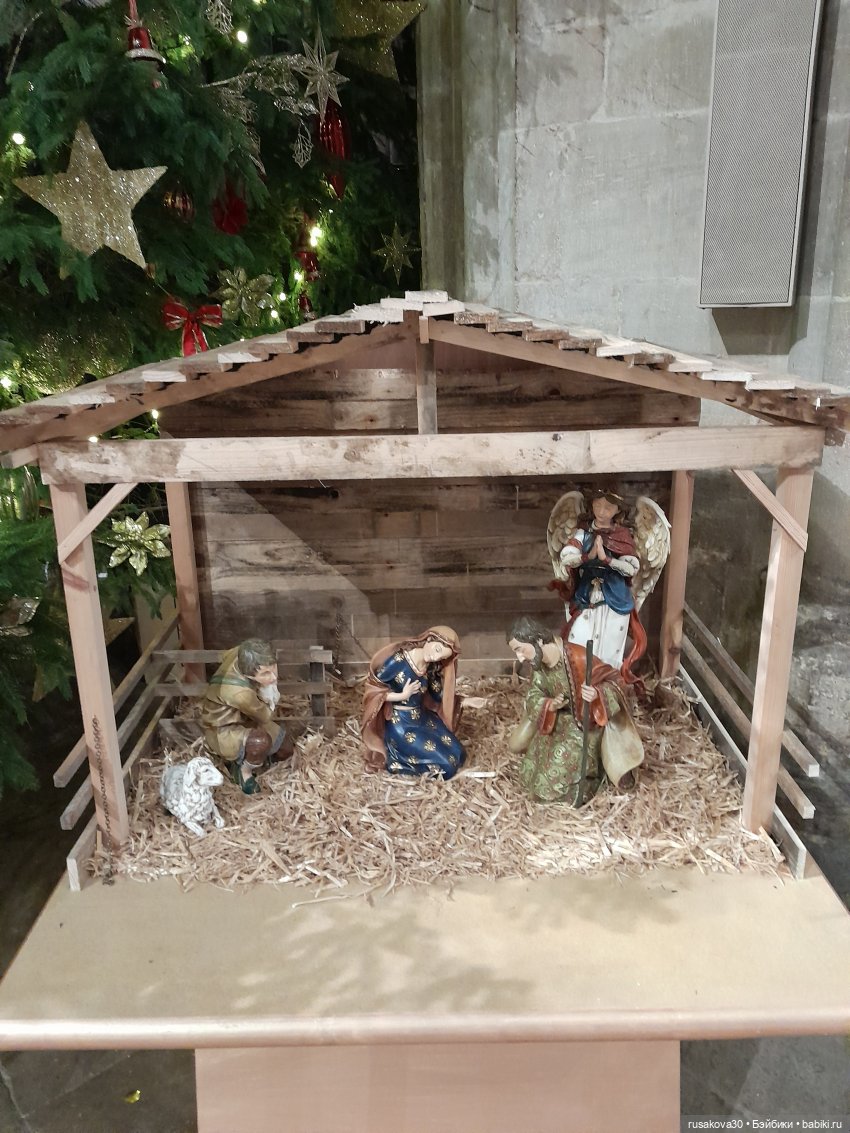 Рождественская елка и гномики