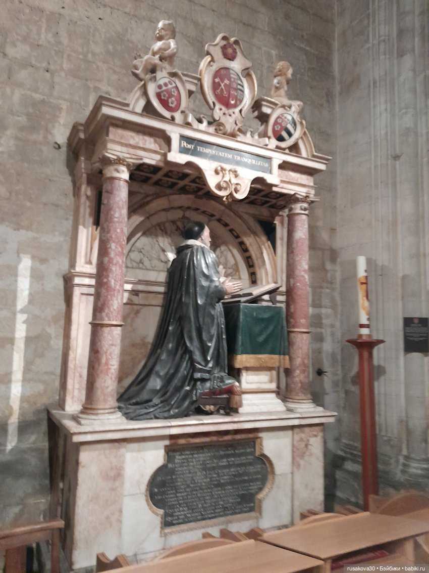 Рождественская елка и гномики