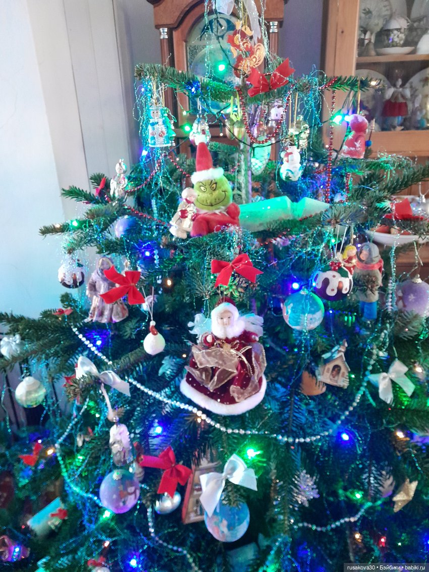 Вот и к нам пришла зима — Коллекции игровых кукол (Playline): фото полок