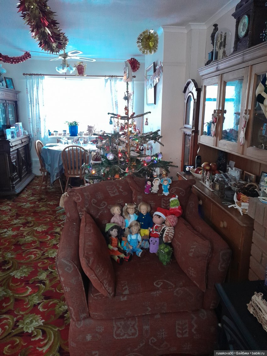 Вот и к нам пришла зима — Коллекции игровых кукол (Playline): фото полок