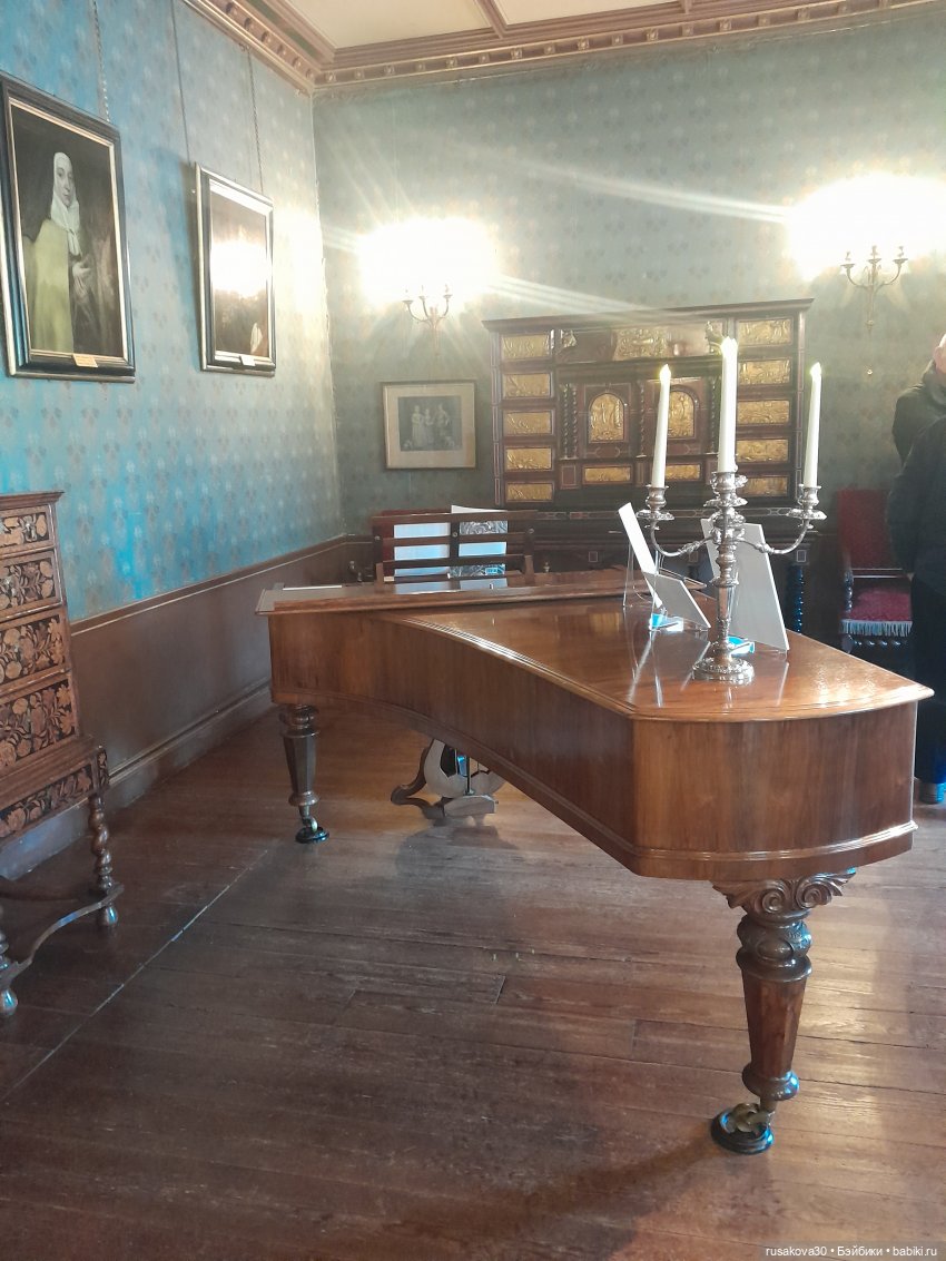 Поместье музей - Оксбру-холл ( Oxburgh Hall)