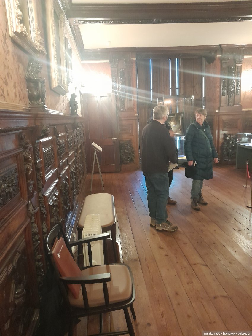 Поместье Оксбру-холл ( Oxburgh Hall)(продолжение)