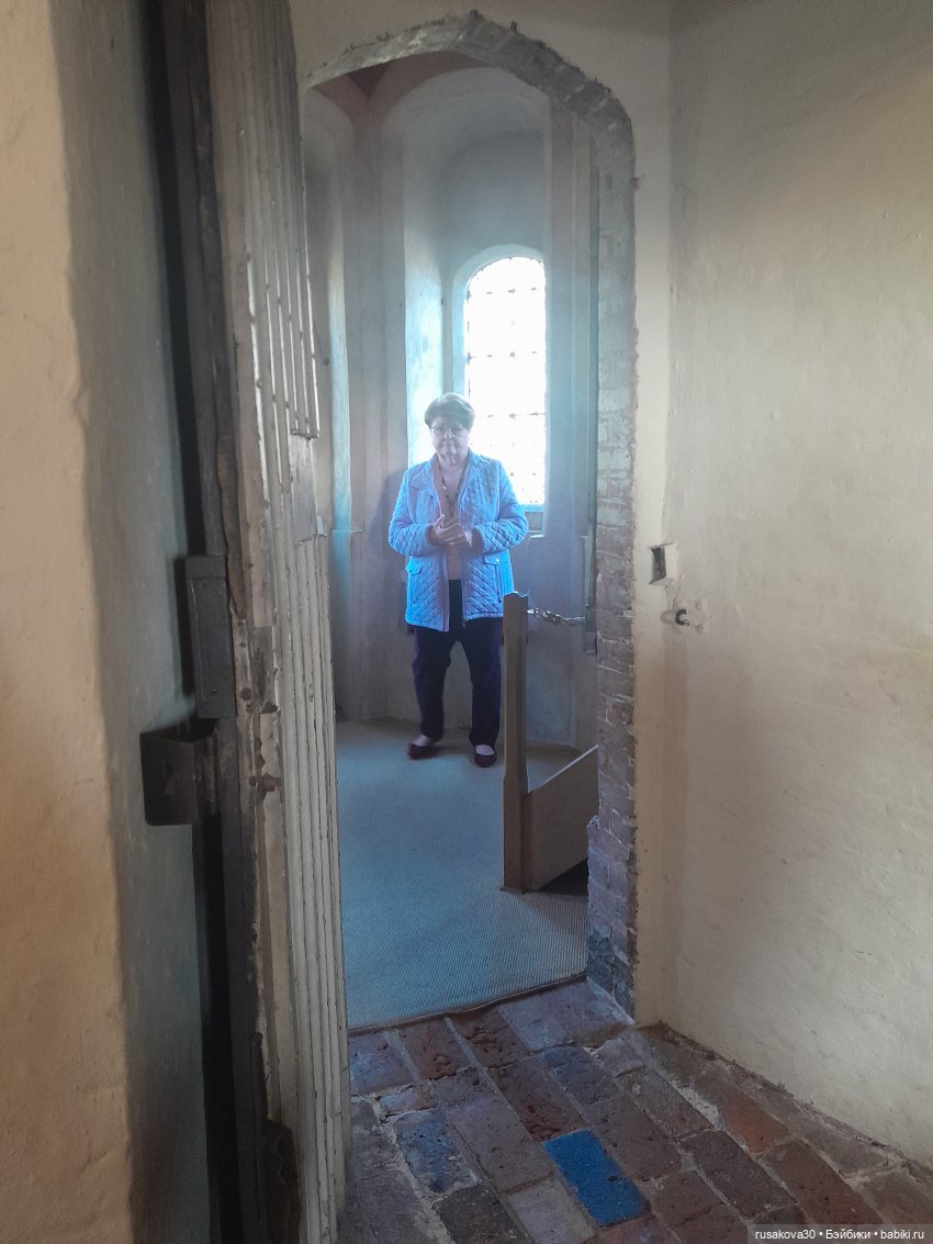 Поместье Оксбру-холл ( Oxburgh Hall)(продолжение)