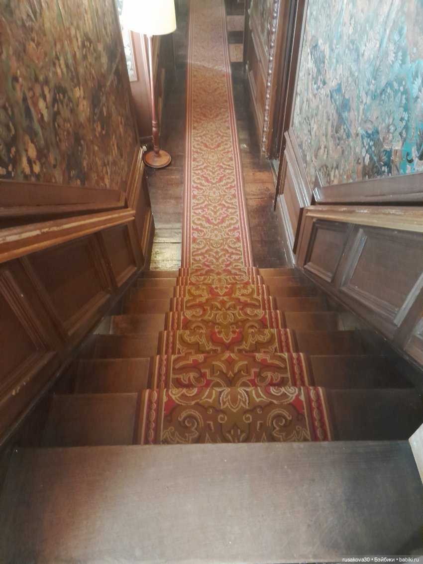 Поместье Оксбру-холл ( Oxburgh Hall)(продолжение)