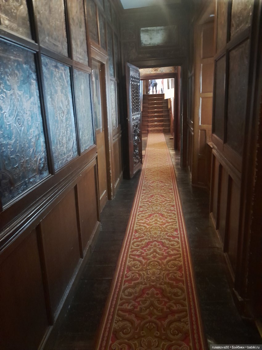 Поместье Оксбру-холл ( Oxburgh Hall)(продолжение)