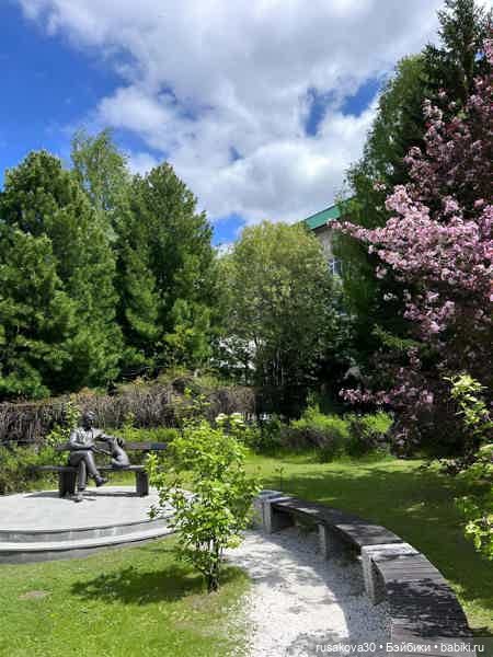 Руби и Енотик гуляют — Экшн (фото 3)