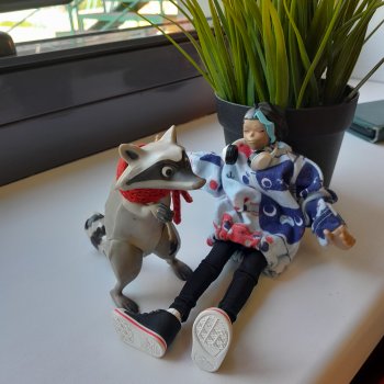 Руби и Енотик гуляют...