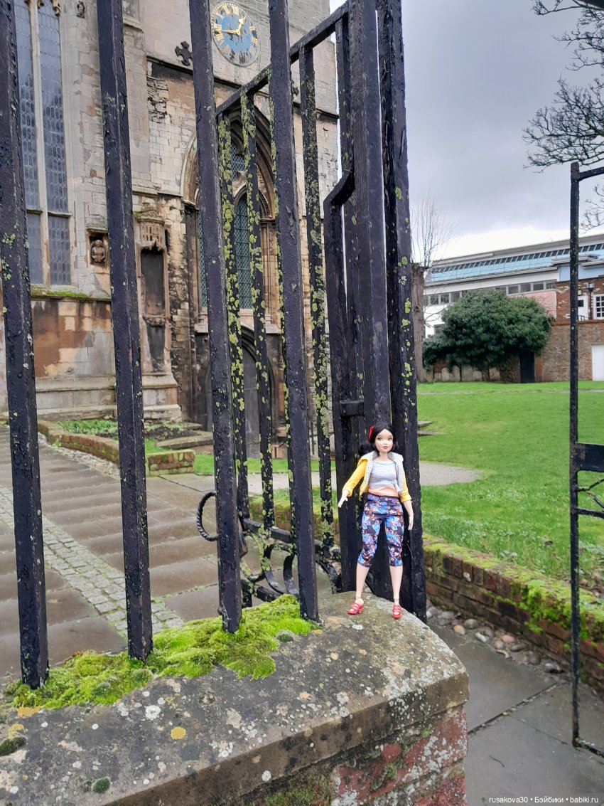 Прогулки со Снежкой — Куклы Disney Animators и Принцессы Диснея: Disney Store