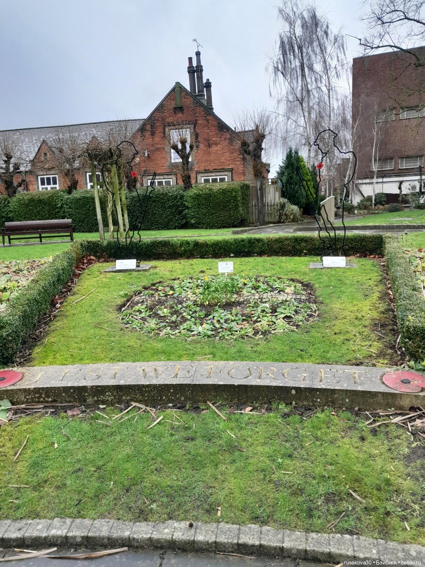 Прогулки со Снежкой — Куклы Disney Animators и Принцессы Диснея: Disney Store